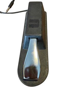 Yamaha Sustain Pedal For Digital Piano Or Keyboard With 1/4" Jack Connection